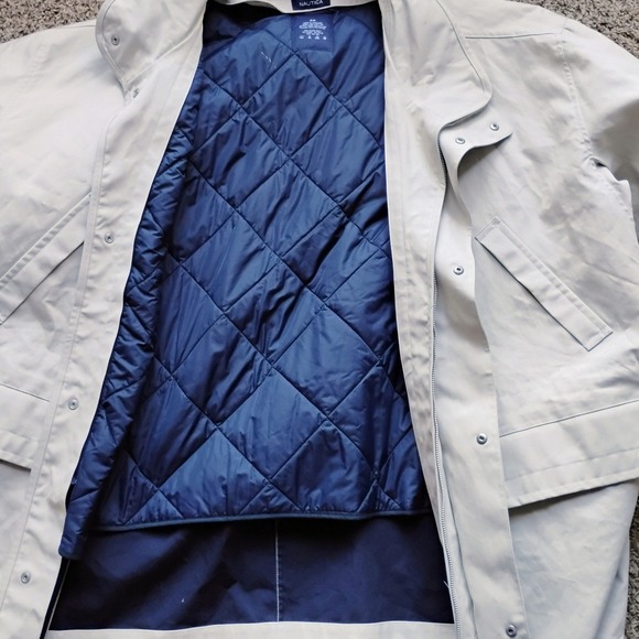 Nautica 4XL Men's Jacket – Off-White, Hidden Hood, Quilted Lining, Dual Closure - Picture 4 of 10